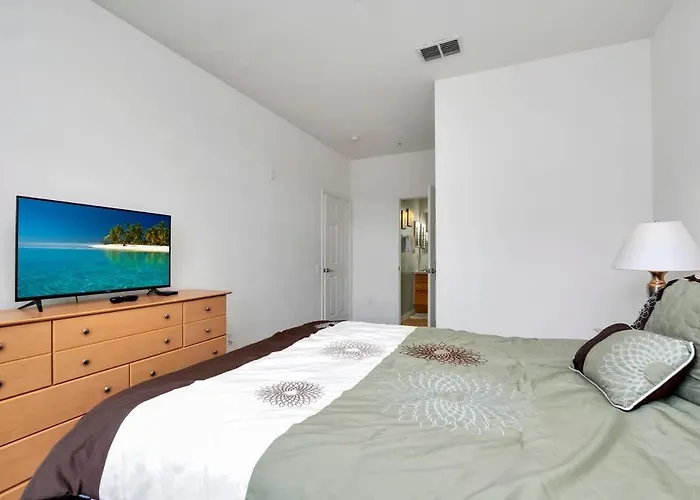 Beautiful Vacation Condo At Windsor Palms Resort